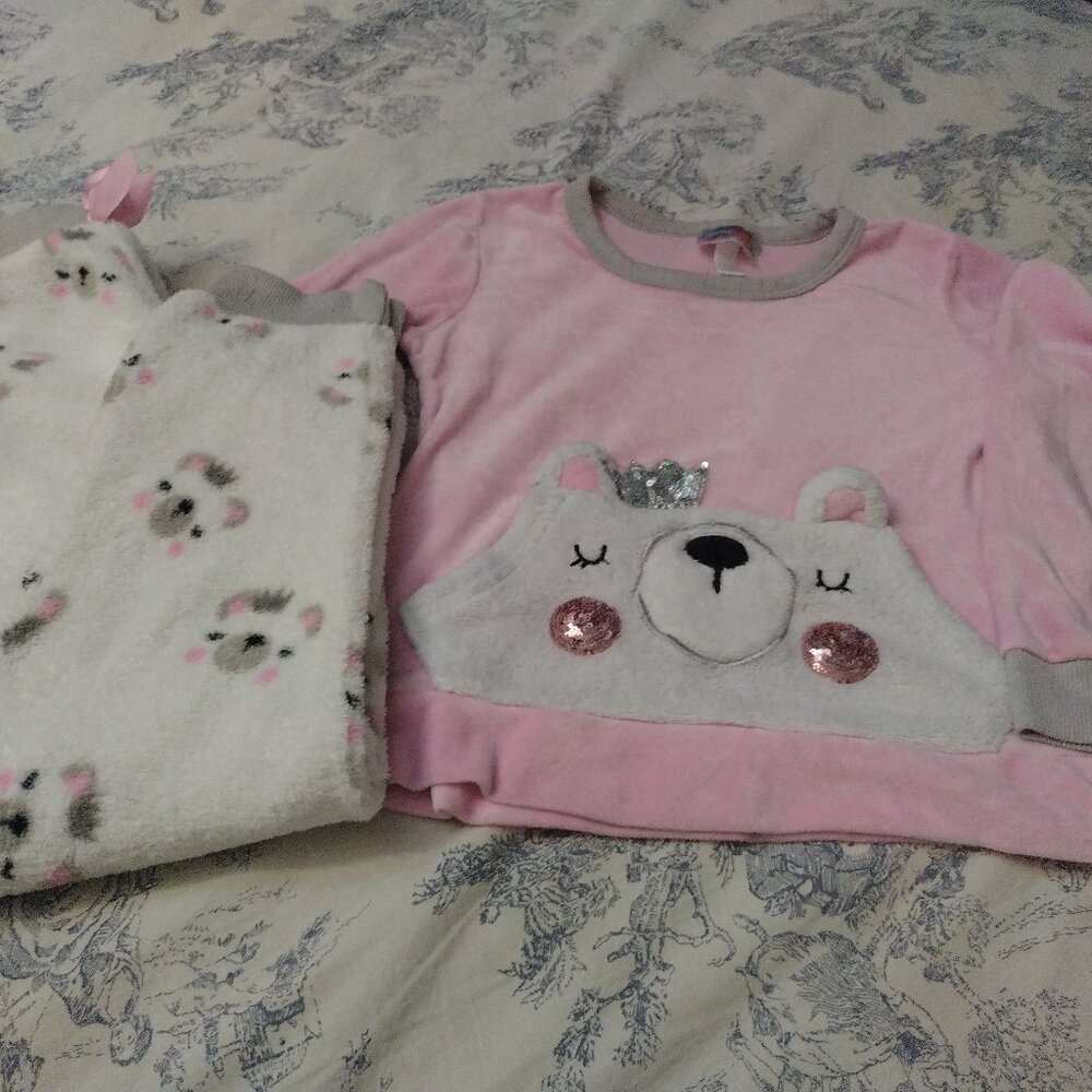 BMagical Snuggly Pajama Set